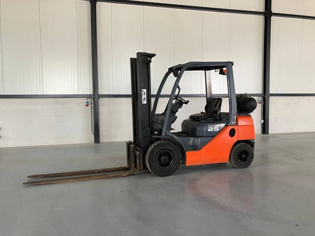 Gabelstapler Toyota 02-8FGF25 Treibgas 2500kg 4,7m 2017