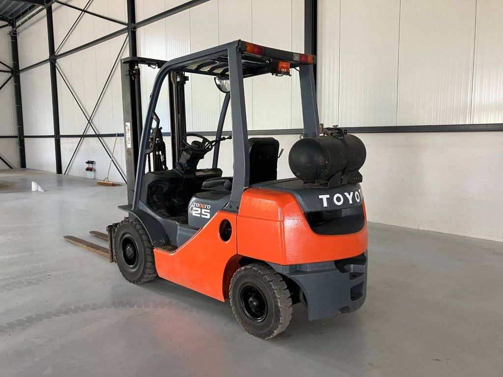 Gabelstapler Toyota 02-8FGF25 Treibgas 2500kg 4,7m 2017