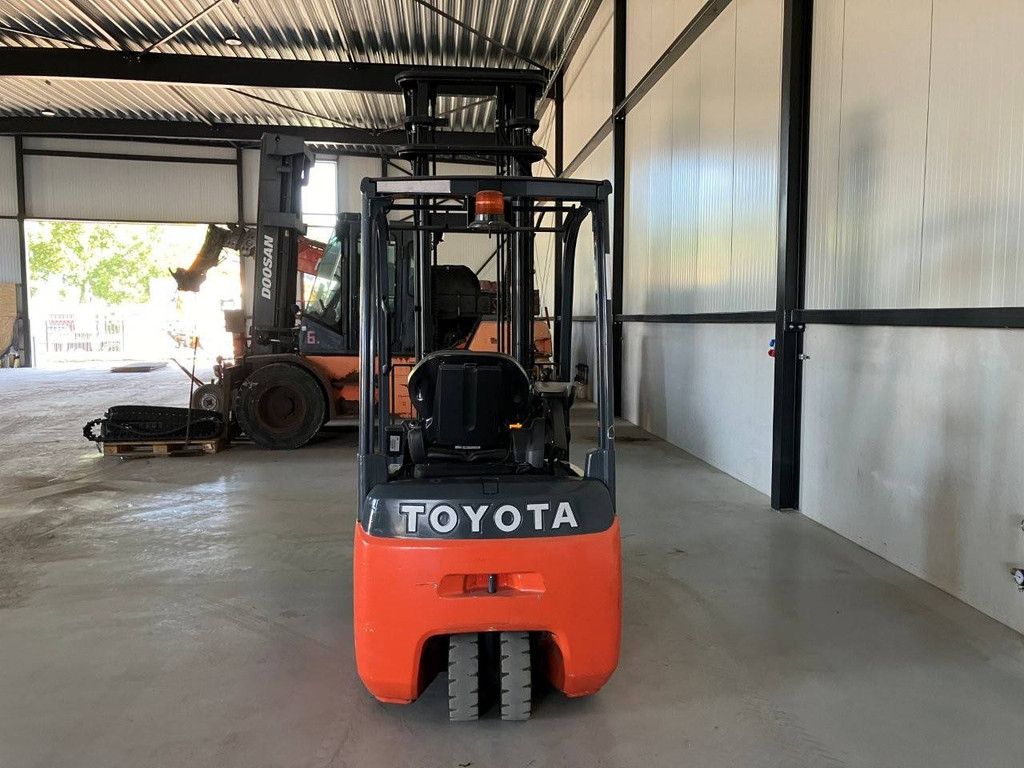 Toyota 8FBE15T Elektro-Gabelstapler 1500 kg 4,0 m 2017