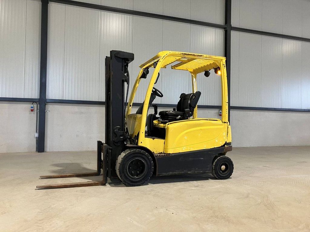 Hyster J2.5XN Elektro-Gabelstapler 2360 kg 4,95 m 2017