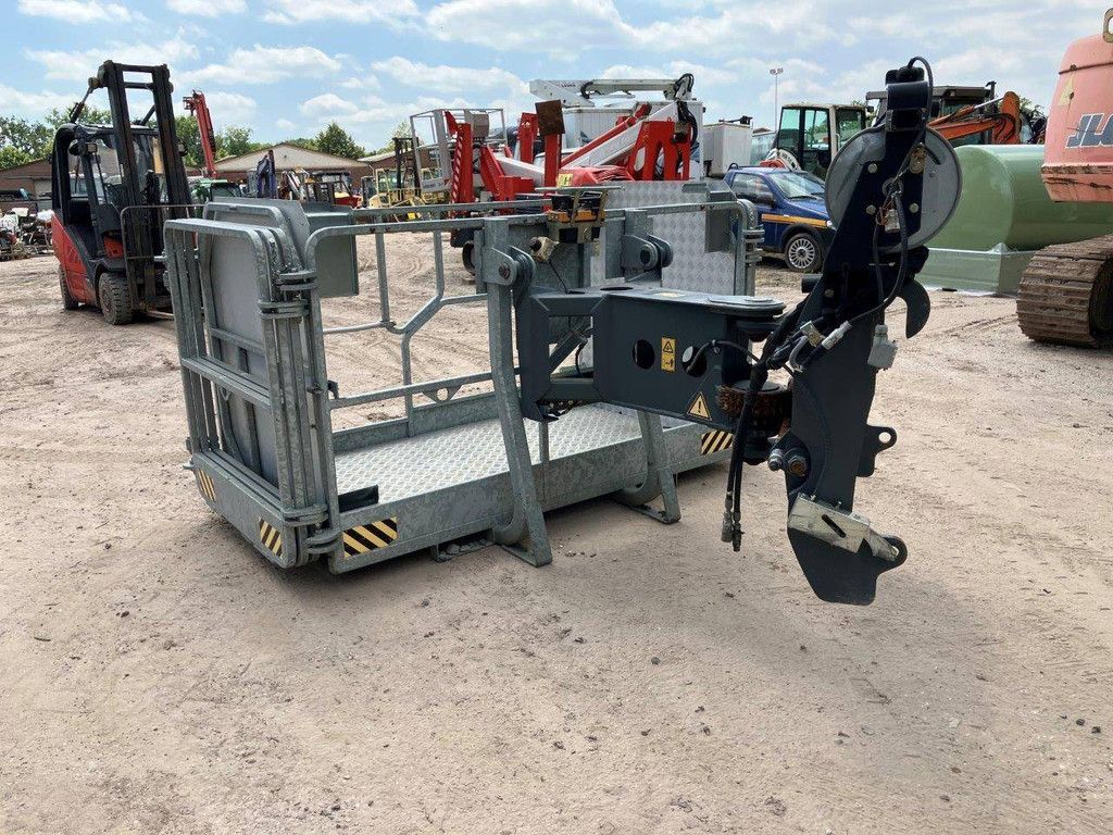 Manbak JCB REP2-45JCB