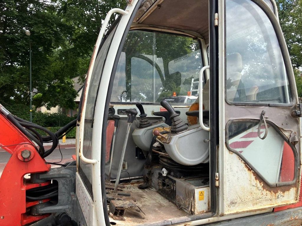 Rupsgraafmachine Neuson 8002 Diesel