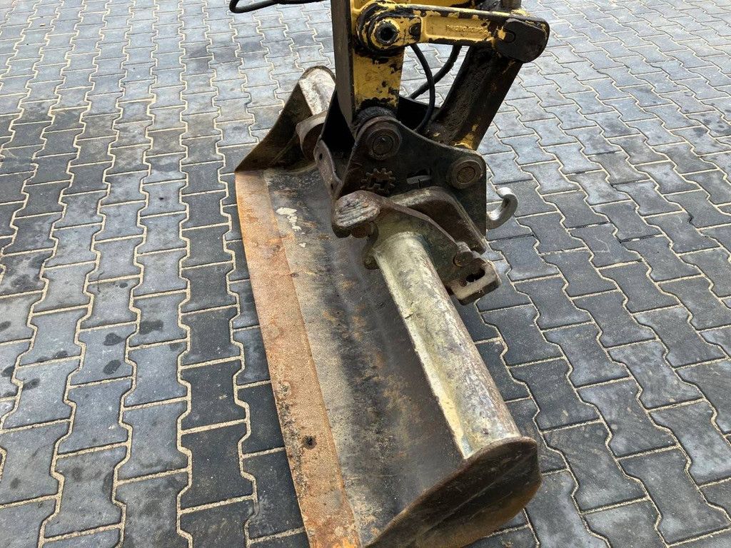 Rupsgraafmachine New Holland E 50.2 SR Diesel 2008