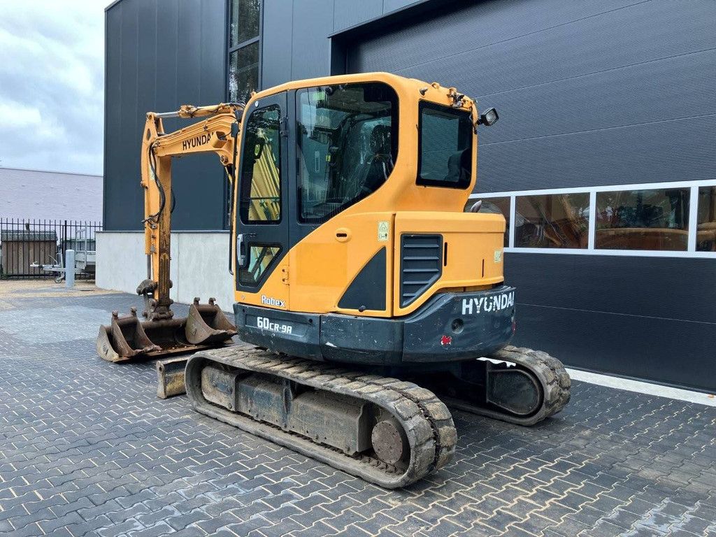 Raupenbagger Hyundai Robex 60CR-9A Diesel 2015