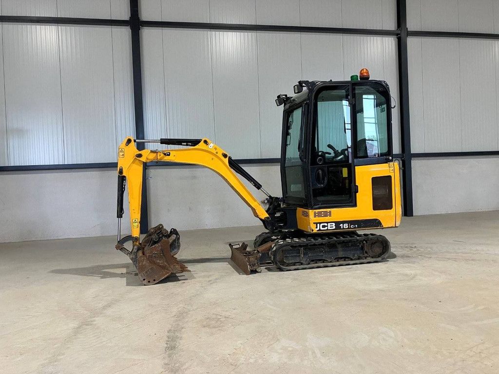 Minigraver JCB 16C-1 T3 Diesel 2020