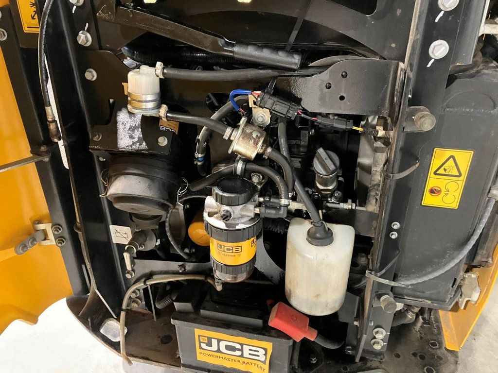 Minigraver JCB 16C-1 T3 Diesel 2020