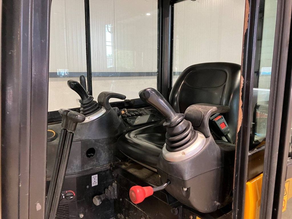 Minigraver JCB 16C-1 T3 Diesel 2020