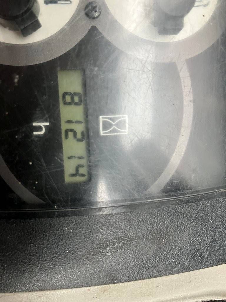 Crawler excavator Komatsu PC26MR-3 Diesel 2015