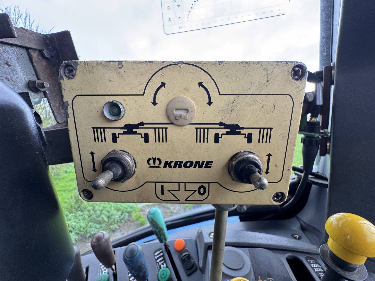 Krone Swadro 810 zwadhark zij-afleg hark