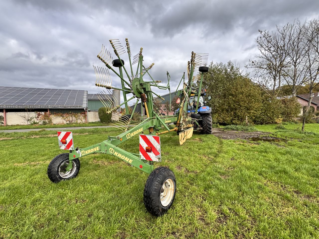 Krone Swadro 810 zwadhark zij-afleg hark