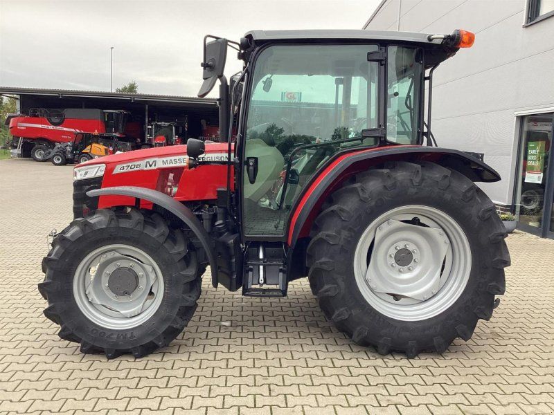 Massey Ferguson 4708M Cab Essential