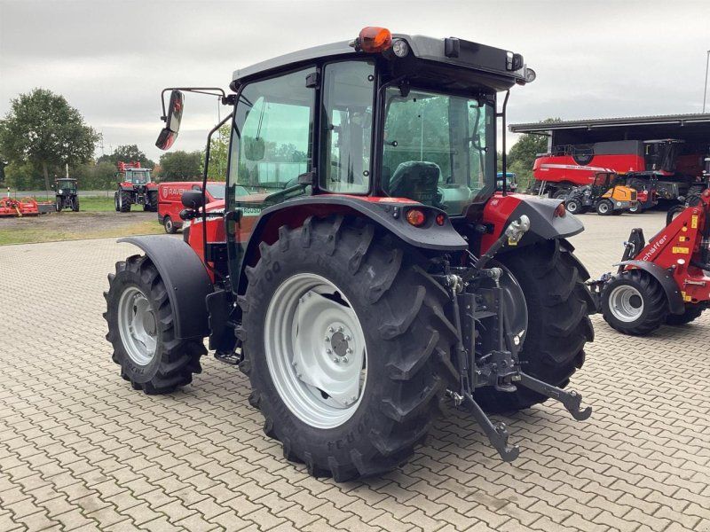 Massey Ferguson 4708M Cab Essential