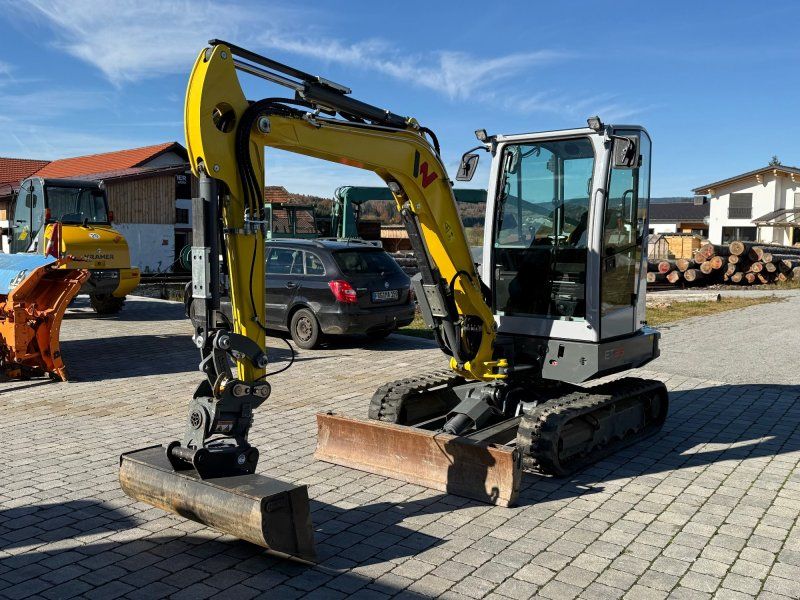 Wacker Neuson ET 35 mit Powertilt