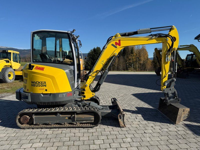 Wacker Neuson ET 35 mit Powertilt