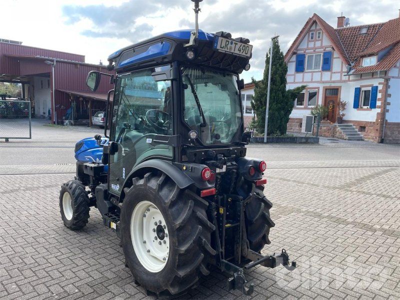 New Holland T4.90V