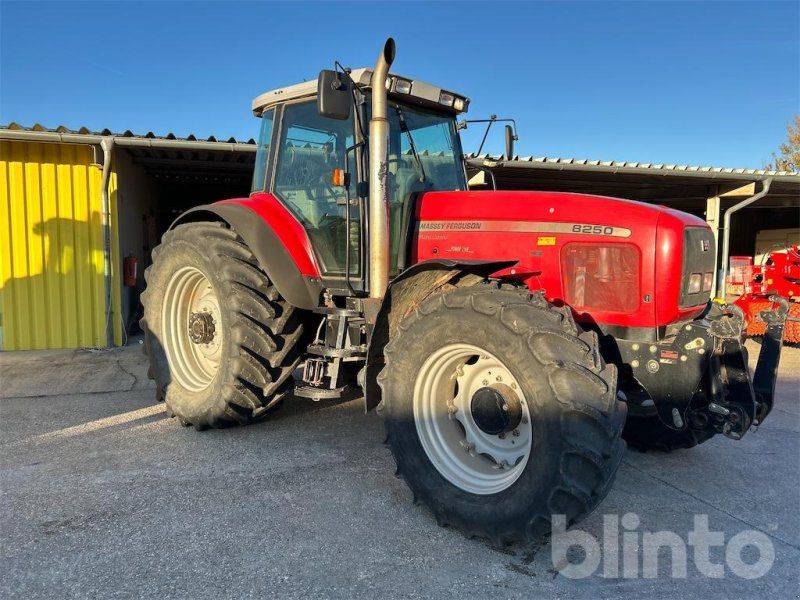Massey Ferguson 8250-4
