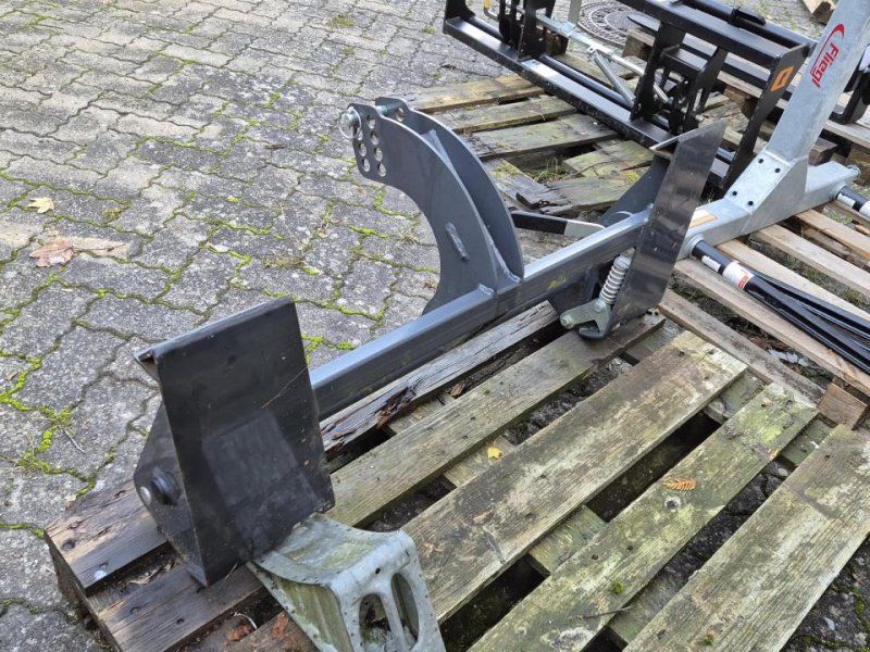 Stoll Dreipunktadapter Skidsteer