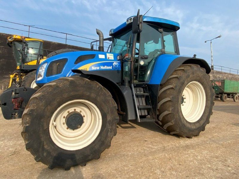 New Holland TVT 195