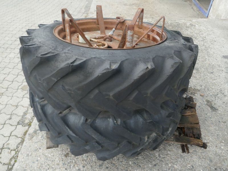 Trinker 12.4/11- R 28 Zwillingräder