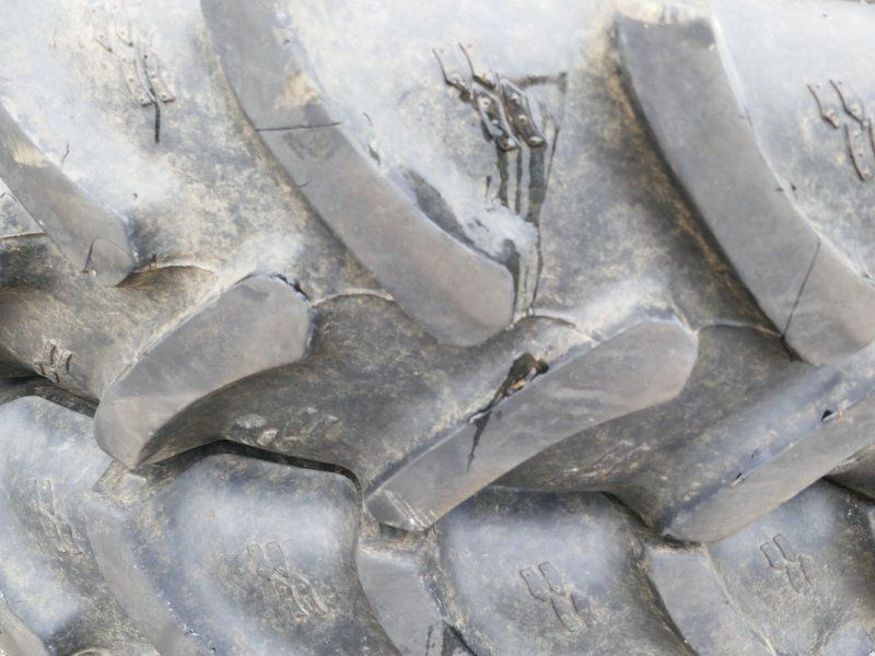 Alliance 320/85R36 und 280/85R24