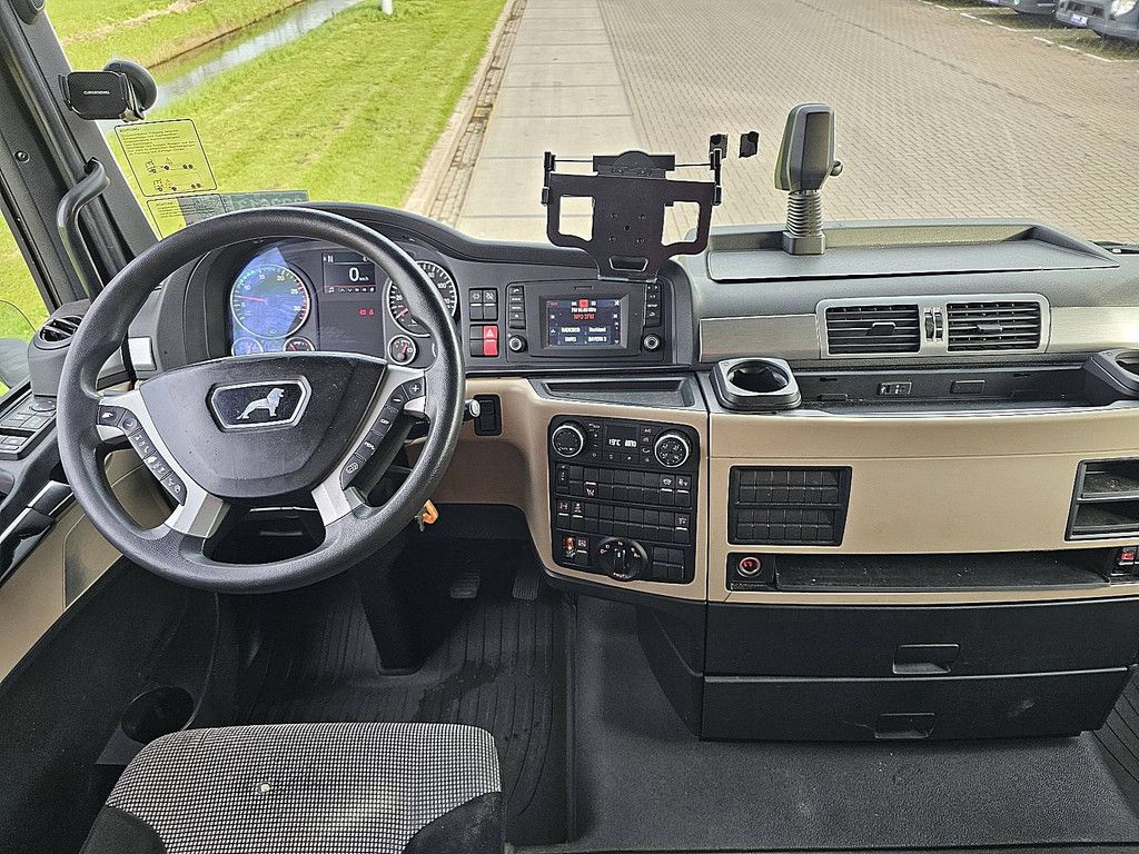 M.A.N. 18.460 TGX xxl mega ret. 1210l