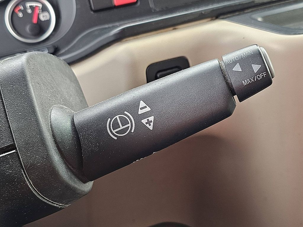 M.A.N. 18.460 TGX xxl mega ret. 1210l