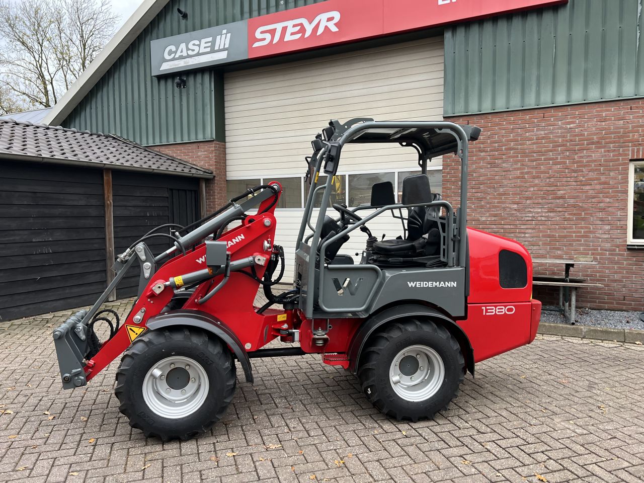 Weidemann 1380 ( laatste zonder adbleu/dpf/roetfitler!! )