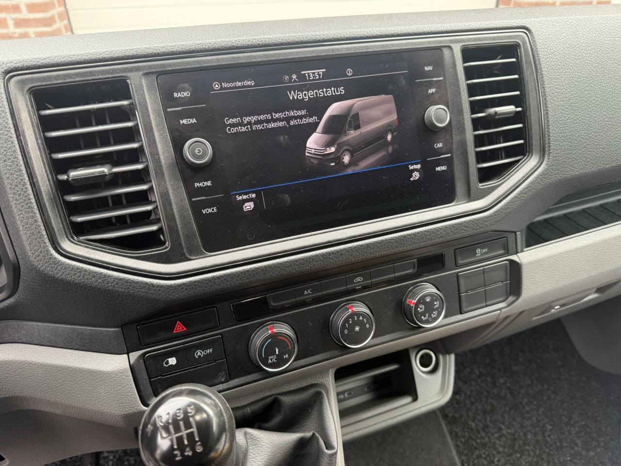 Zeer nette Volkswagen crafter maxi L4 H3 trekhaak 3000kg.