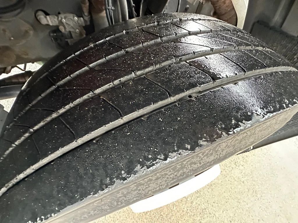 Volvo FE 320 / NL TRUCK / EURO 5 / HIAB MULTILIFT XR 21T / LIKE NEW!! / LOW KM!! / LIFT+STEER AXLE