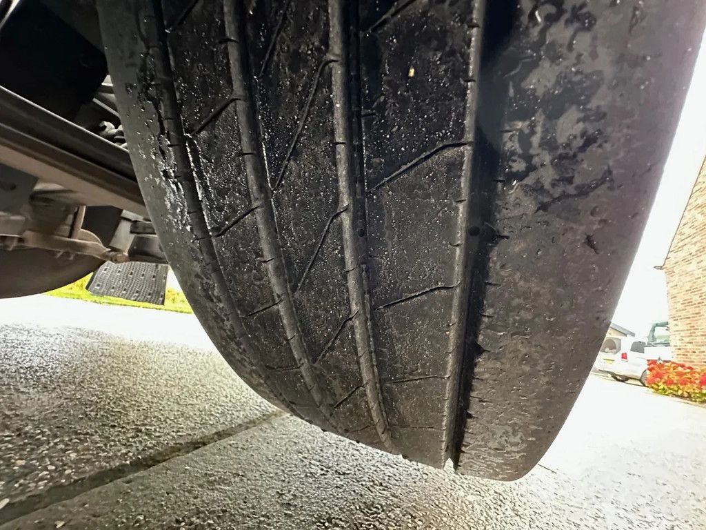 Volvo FE 320 / NL TRUCK / EURO 5 / HIAB MULTILIFT XR 21T / LIKE NEW!! / LOW KM!! / LIFT+STEER AXLE