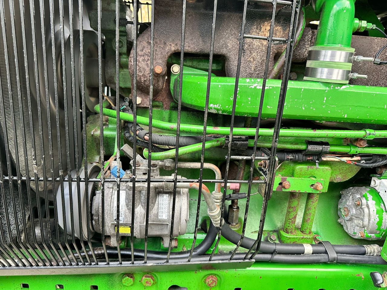 TE KOOP: zeer nette JOHN DEERE 4055