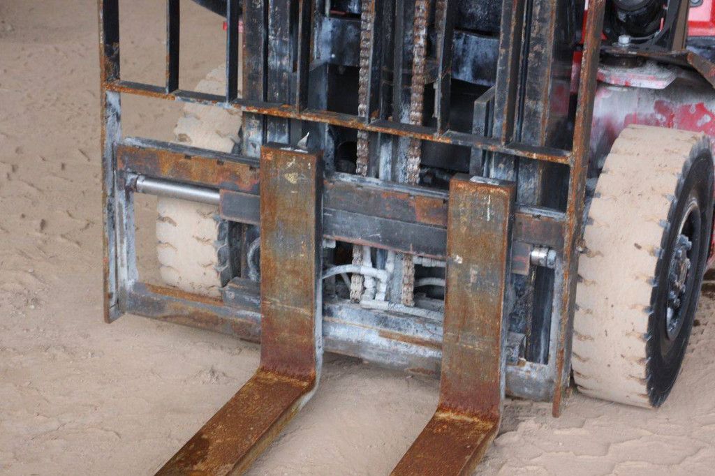 Heftruck Nissan 25 LPG 2500kg 3.3m 2015