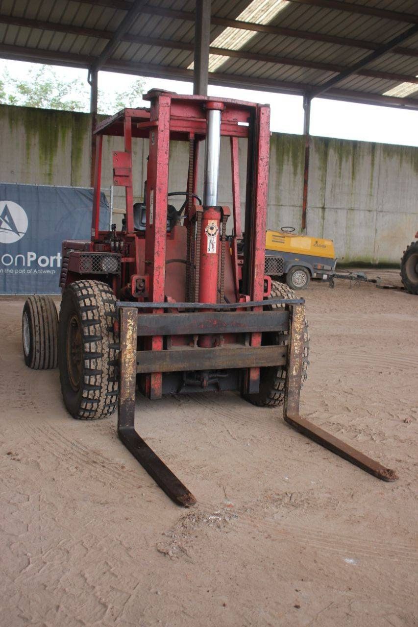 Ruw-terreinheftruck Manitou MC250 Diesel 2500kg