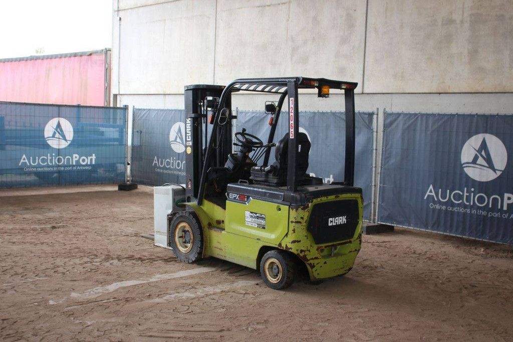Clark EPX25i Elektrogabelstapler 2500 kg 4,8 m 2019