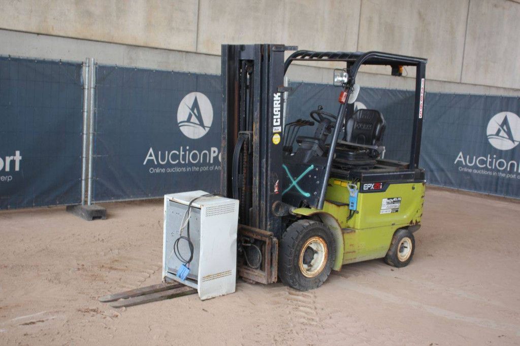 Clark EPX25i Elektrogabelstapler 2500 kg 4,8 m 2019