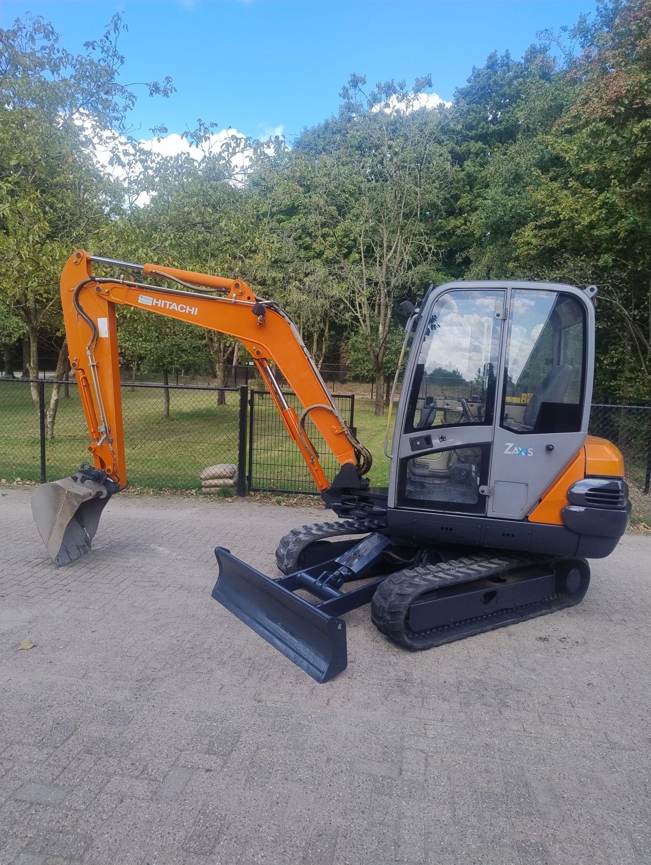 Hitachi zx 35 2007 minigraver