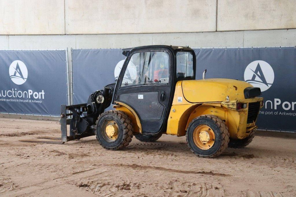 JCB 520-40 Diesel-Teleskoplader 2000 kg