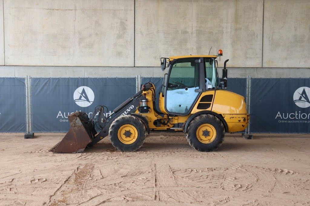 Wheel loader Volvo L25F-P Diesel 58 hp 2010