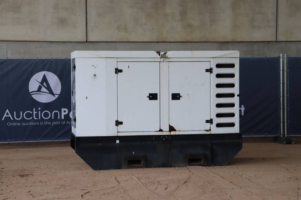 Generator SDMO R110-C31 Diesel 2012 110kVA