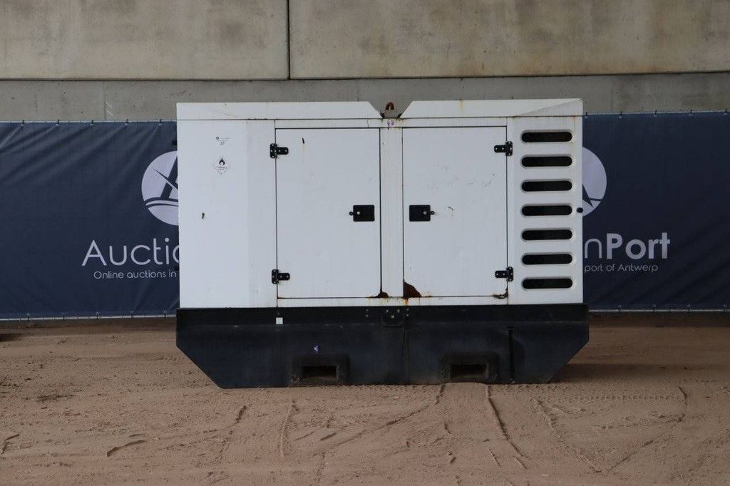 Generator SDMO R110-C31 Diesel 2012 110kVA