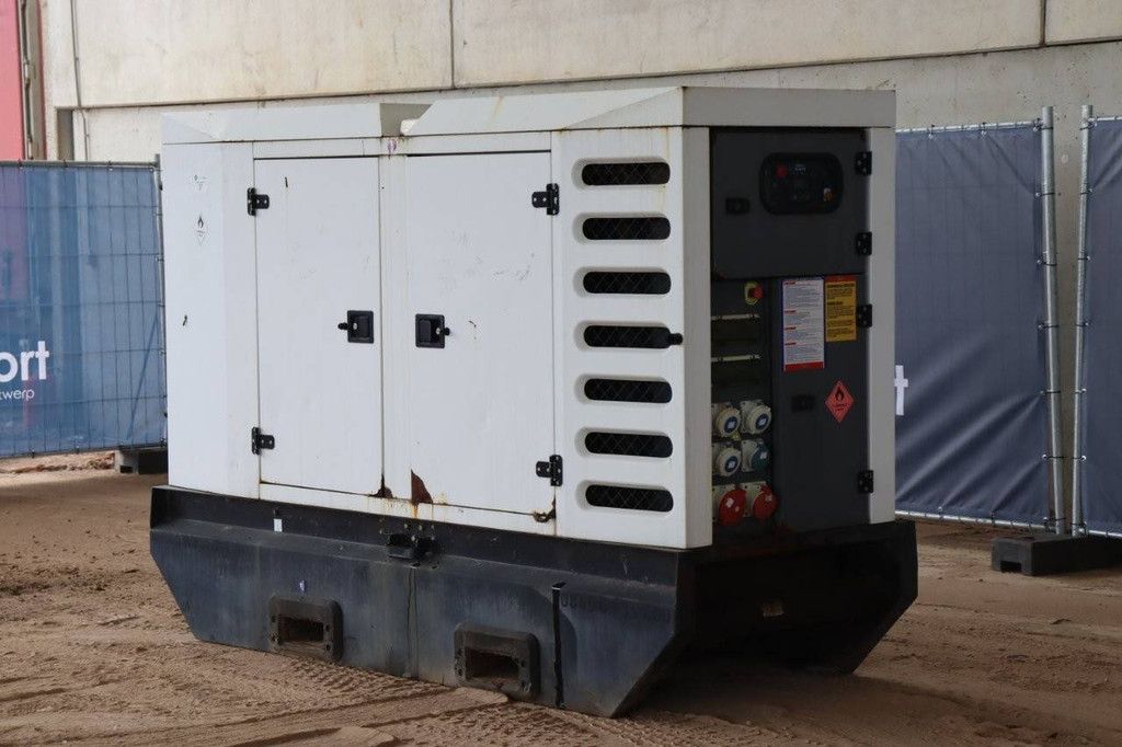 Generator SDMO R110-C31 Diesel 2012 110kVA
