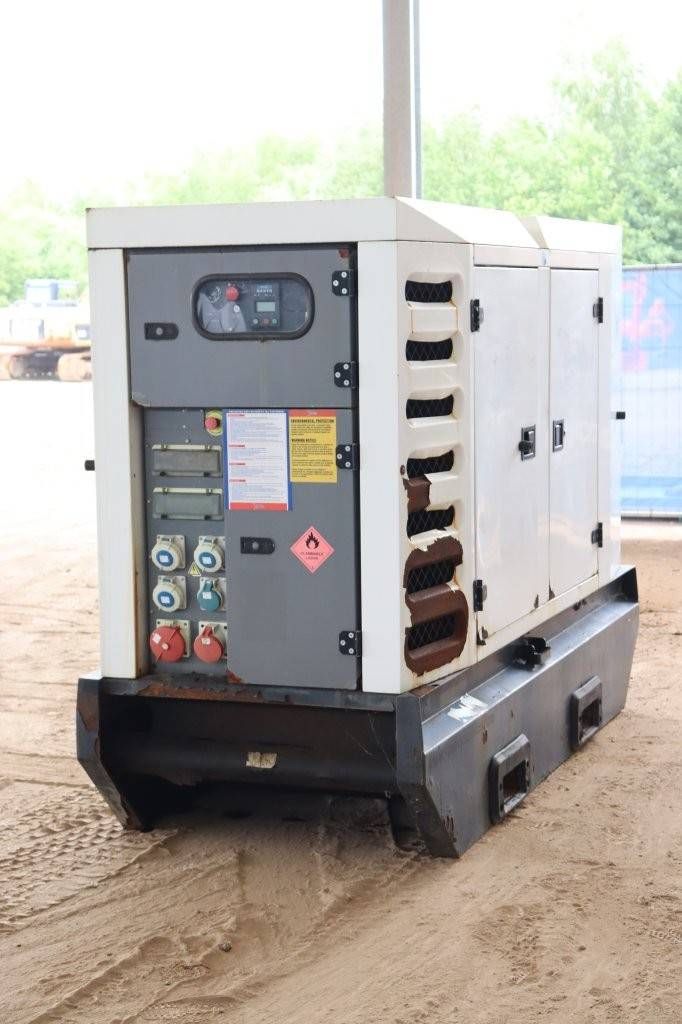 Generator SDMO R110-C31 Diesel 2012 110kVA