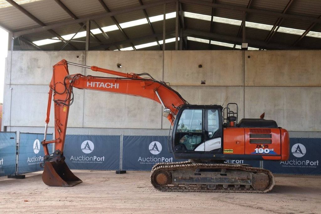 Rupsgraafmachine Hitachi ZX190LC-6 Diesel 2020