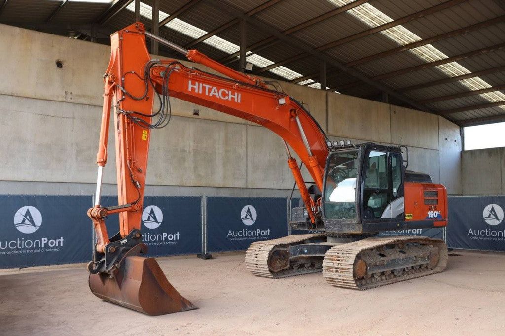 Rupsgraafmachine Hitachi ZX190LC-6 Diesel 2020