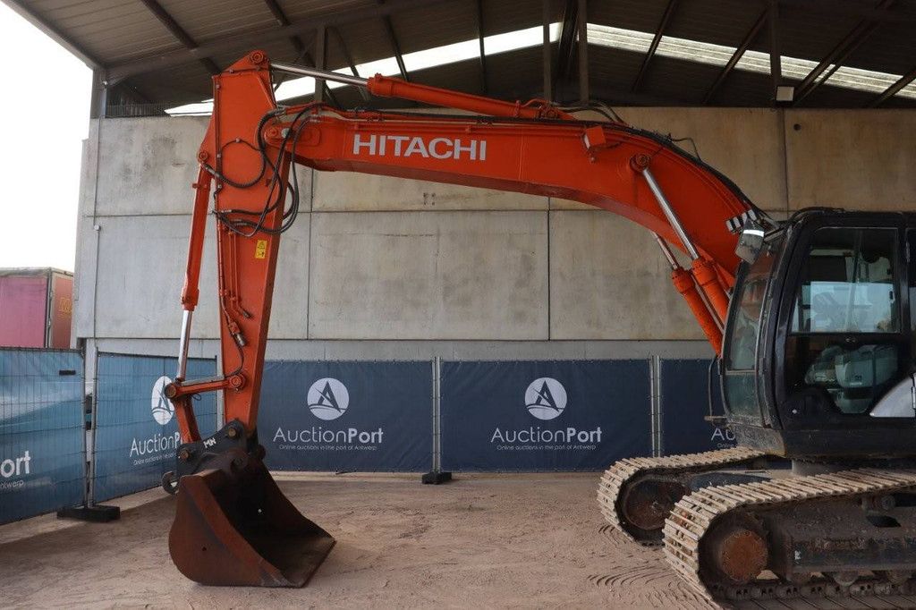 Rupsgraafmachine Hitachi ZX190LC-6 Diesel 2020