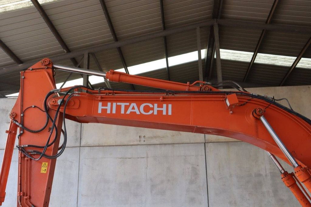 Rupsgraafmachine Hitachi ZX190LC-6 Diesel 2020