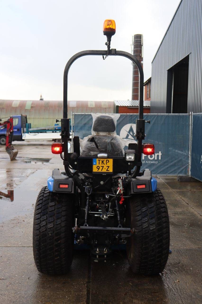 Kleintraktor Solis 26HST Diesel 25 PS, Baujahr 2021, mit Rasenmäher Solis (Margin)