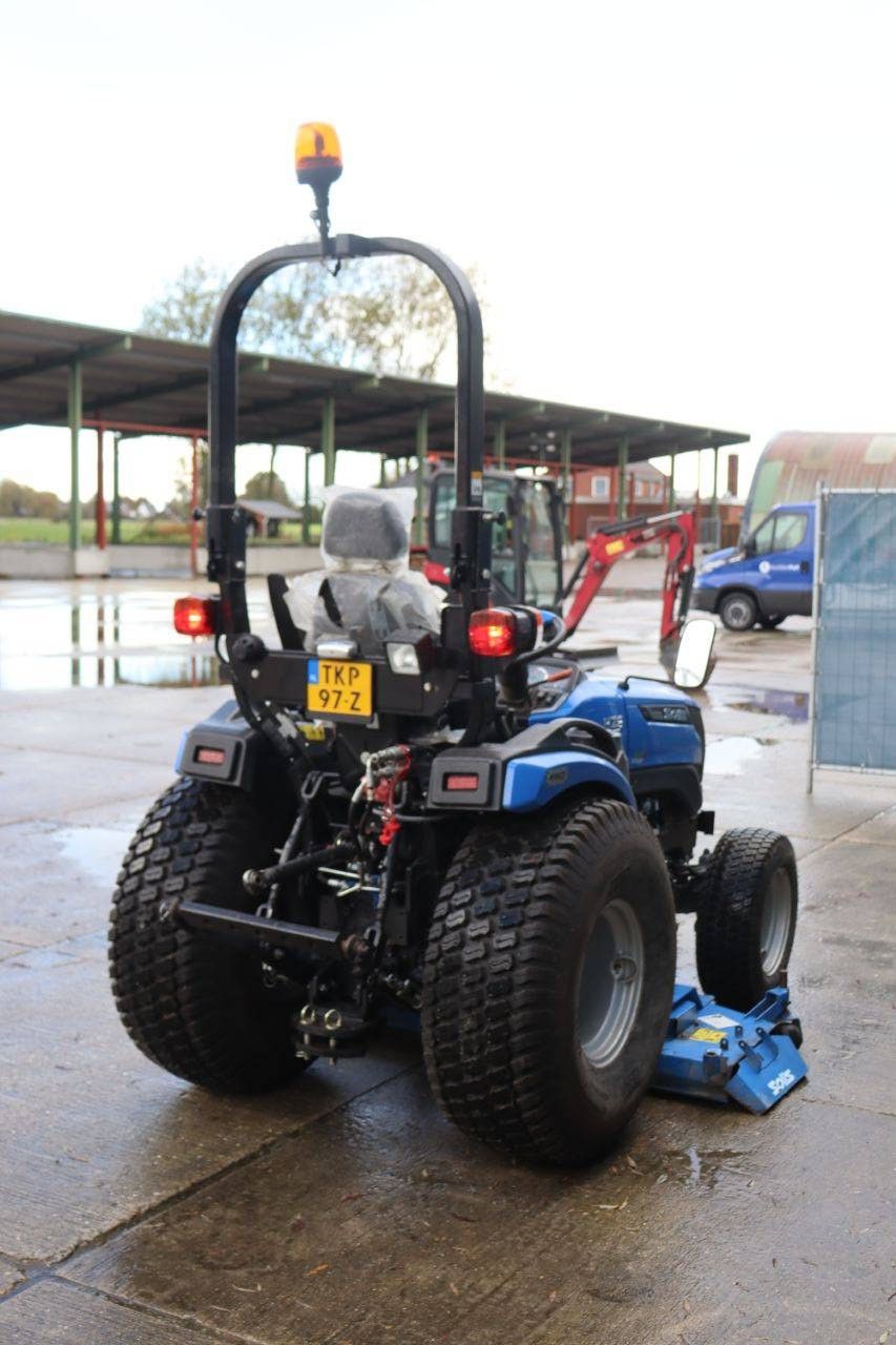 Kleintraktor Solis 26HST Diesel 25 PS, Baujahr 2021, mit Rasenmäher Solis (Margin)