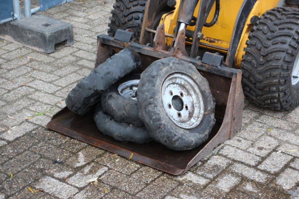 Skid Steer Loader Skidster M10X Petrol 20 hp with attachments