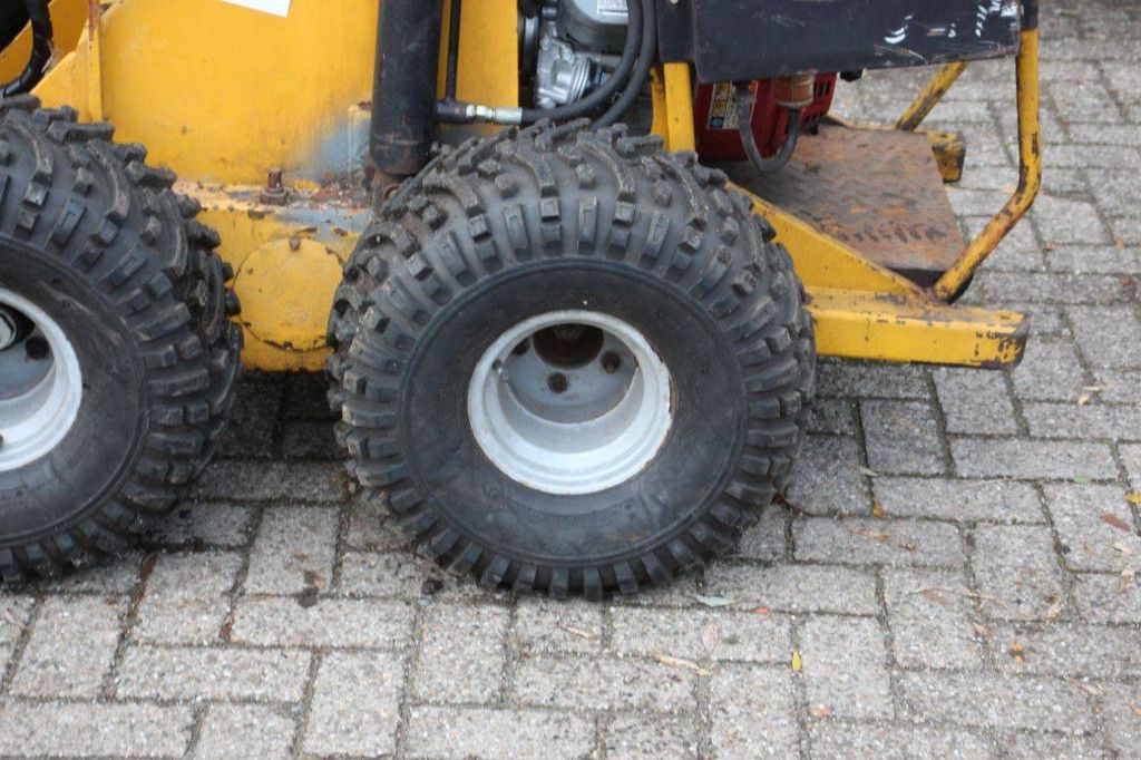 Skid Steer Loader Skidster M10X Petrol 20 hp with attachments